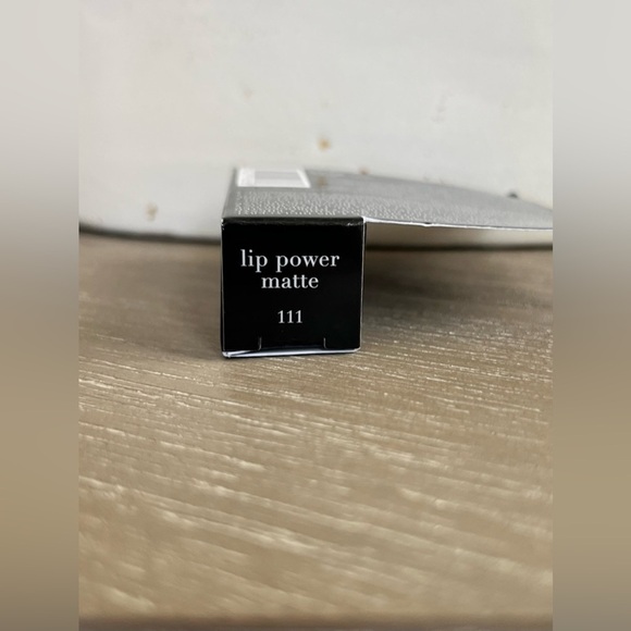 Giorgio Armani Beauty Lip Power Matte Lipstick Matte 111 Nude Pink & 400 Red - Picture 4 of 12